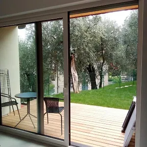 la-casa-sul-lago-apartments-lemon-tree-apartment.it-lombardy.com/