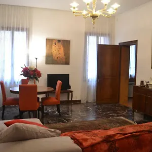 santa-marina-5888a.hotelslidodijesolo.com/